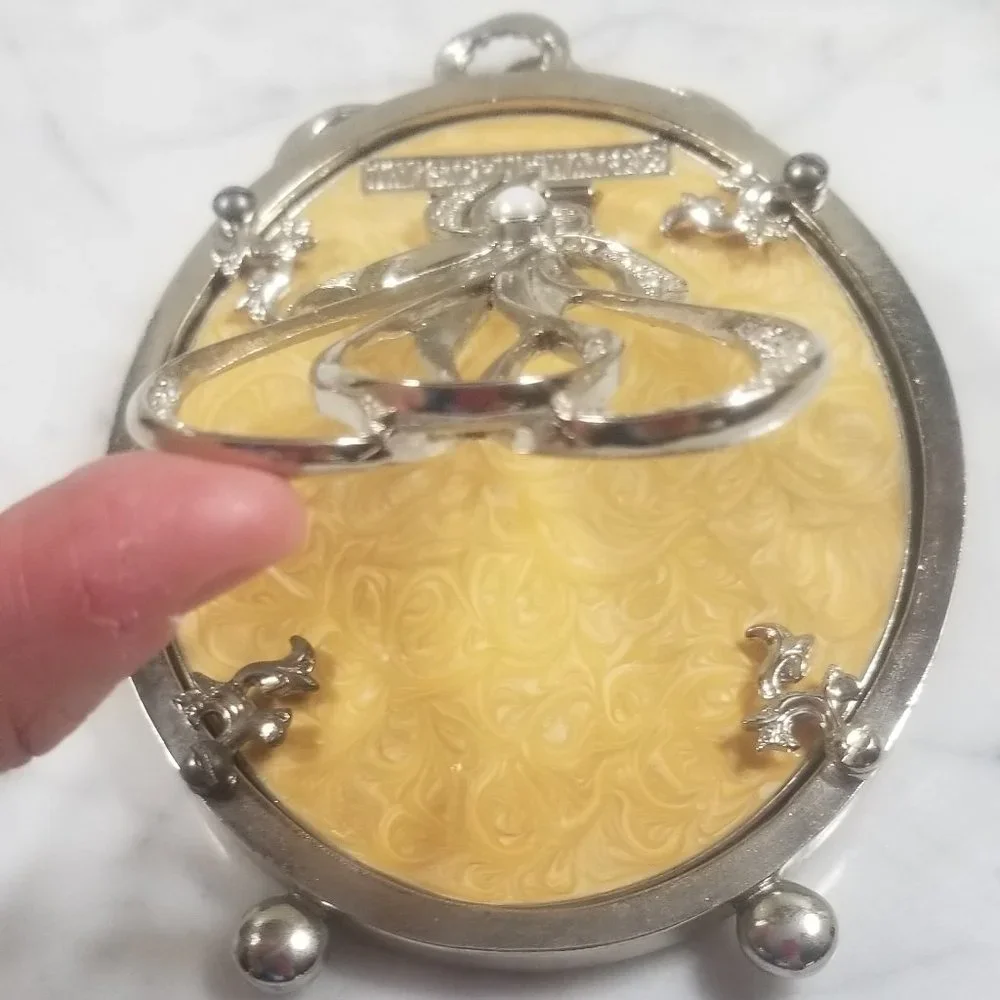 RARE JAY STRONGWATER PAVE SCROLL CRYSTAL VICTORIAN BOW RIBBON ENAMEL OVAL FRAME